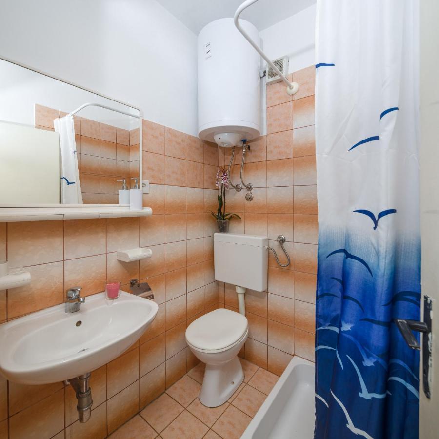Beach Apartments "Bili Cvitak" Дуче Екстер'єр фото