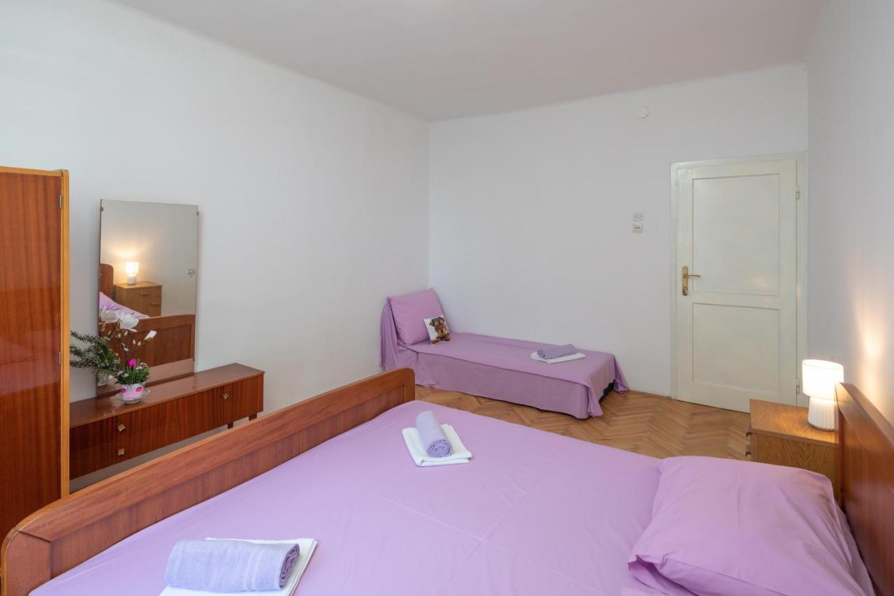 Beach Apartments "Bili Cvitak" Дуче Екстер'єр фото