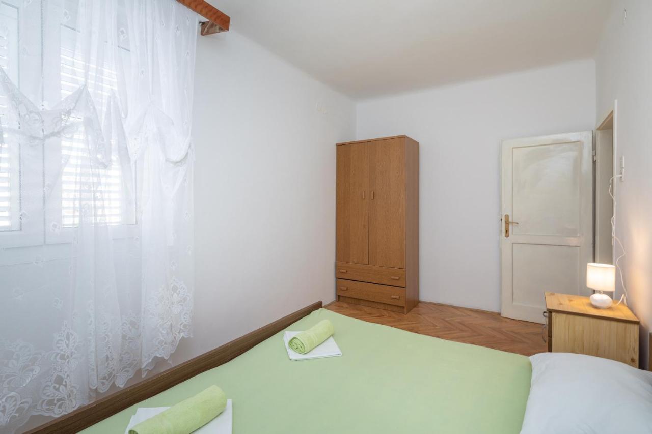 Beach Apartments "Bili Cvitak" Дуче Екстер'єр фото