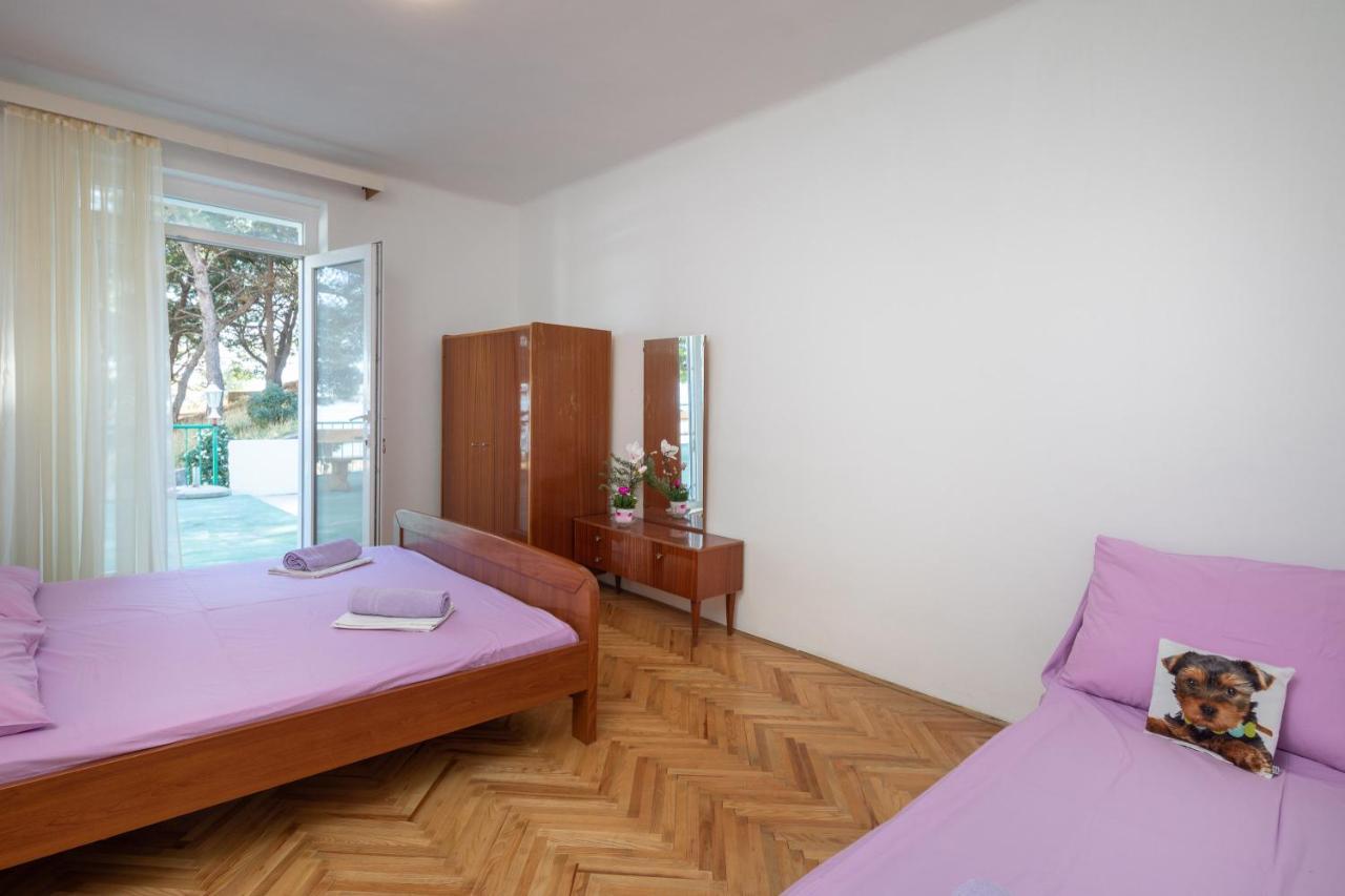 Beach Apartments "Bili Cvitak" Дуче Екстер'єр фото