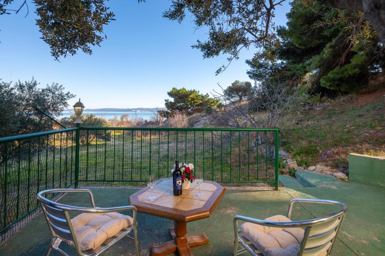 Beach Apartments "Bili Cvitak" Дуче Екстер'єр фото